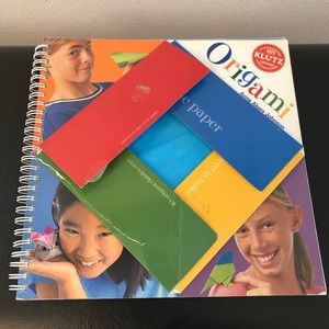 Origami (Klutz) by Johnson, Anne Akers